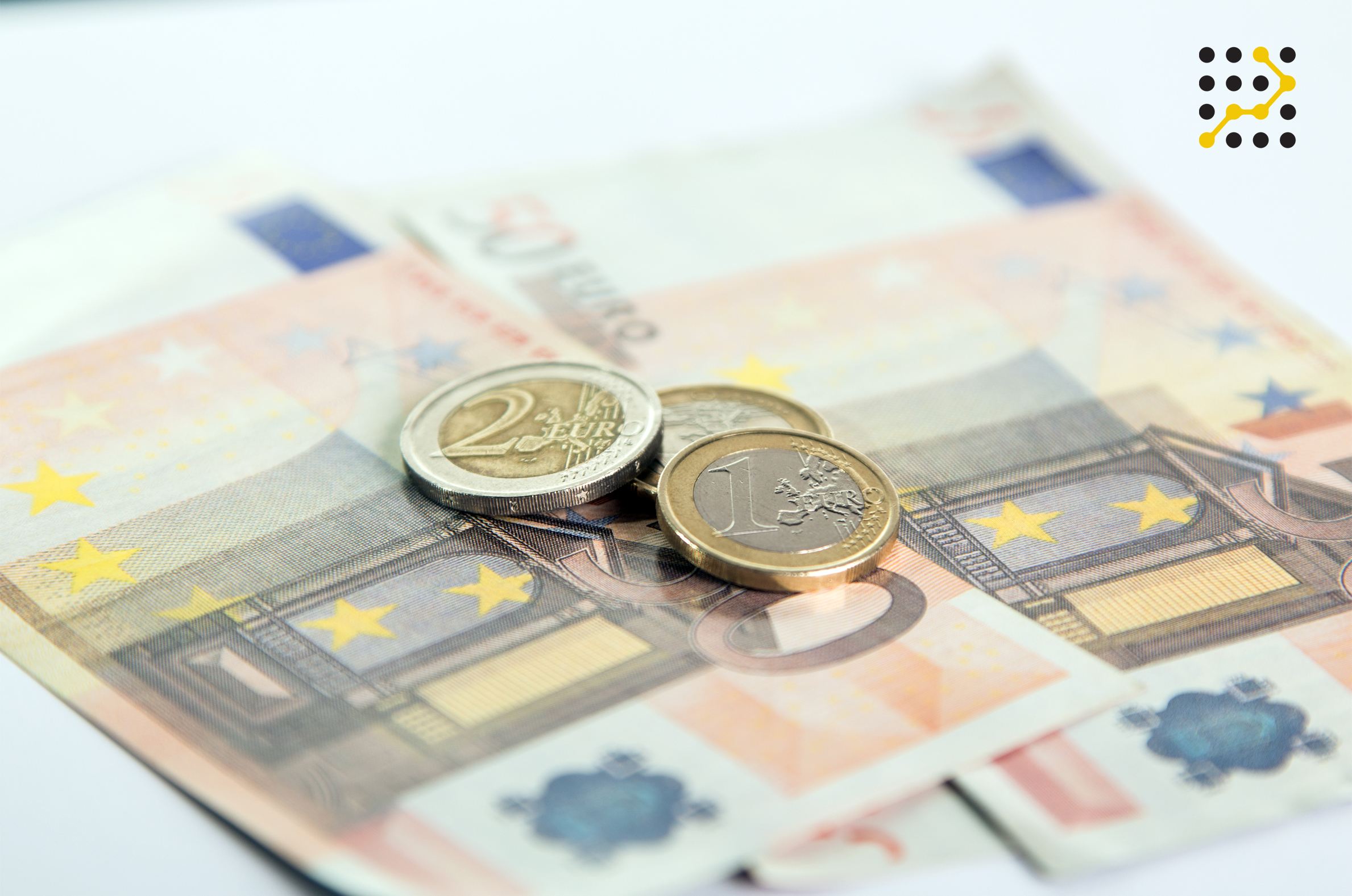 Burning hundred euro